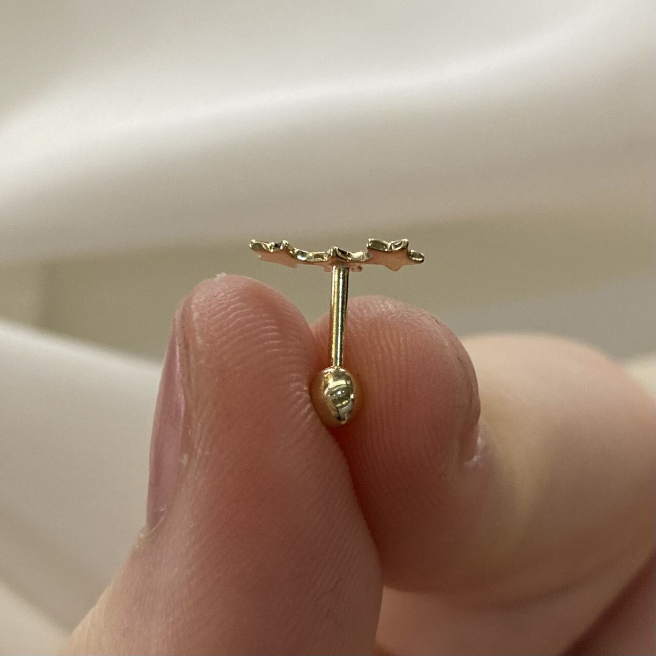 9ct Yellow Gold 8mm Diameter 3 stars Helix Cartilage Gold Earring Limani
