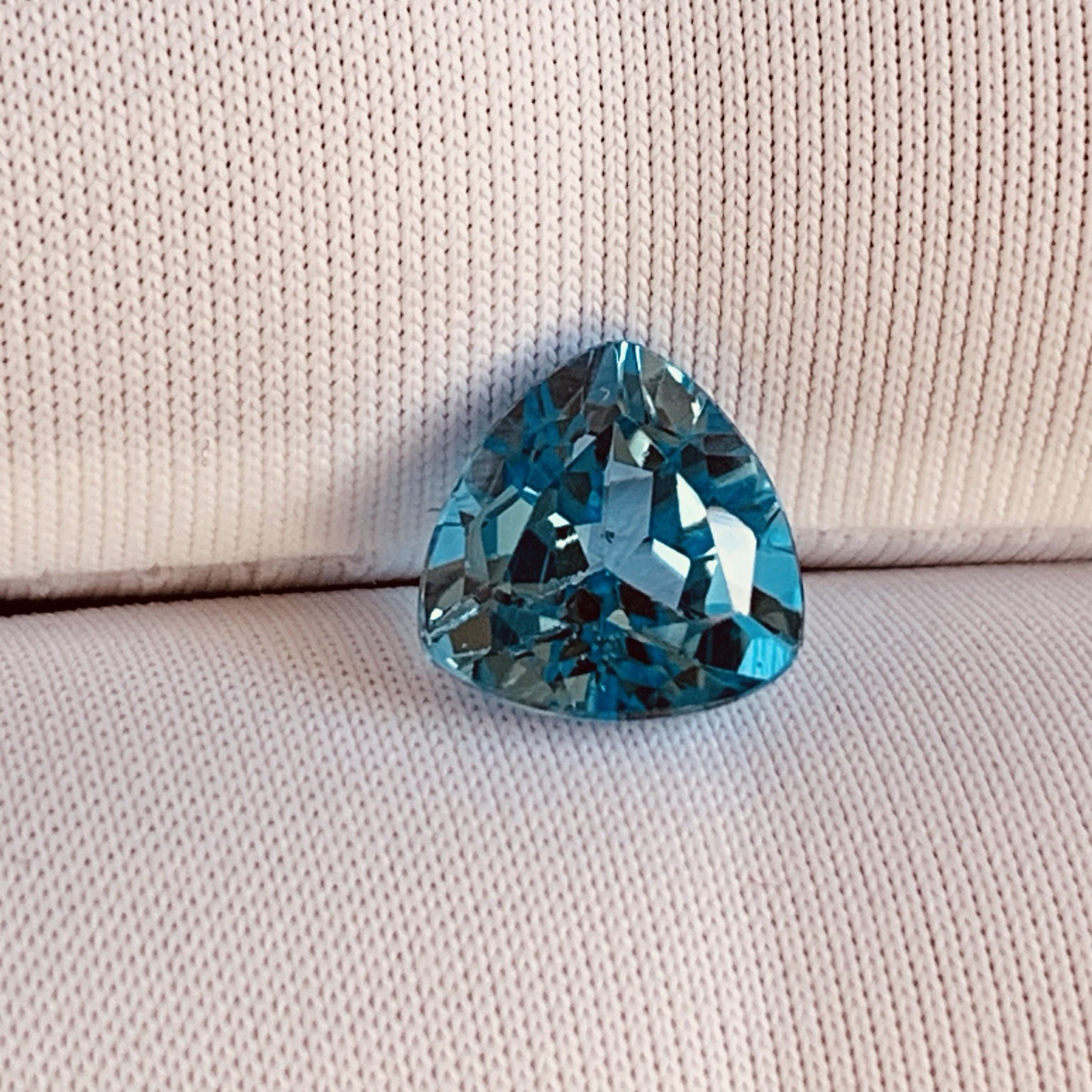 Elegant Swiss Topaz Faceted Trillion, 7*7*5mm Size, 1.65cts
