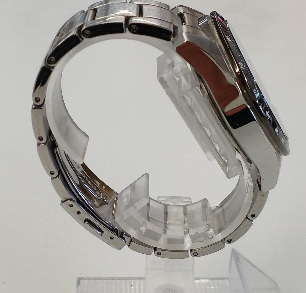 SEIKO Wristwatch Model 8T67 00C0