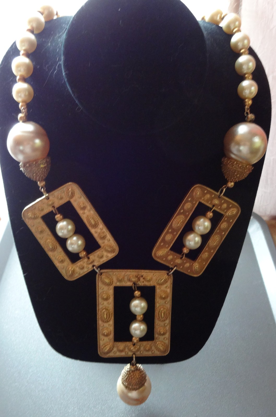 Vtg Signd DR Massive Statement Gold Tone Chunky Baroque Pearl Etruscan Necklace