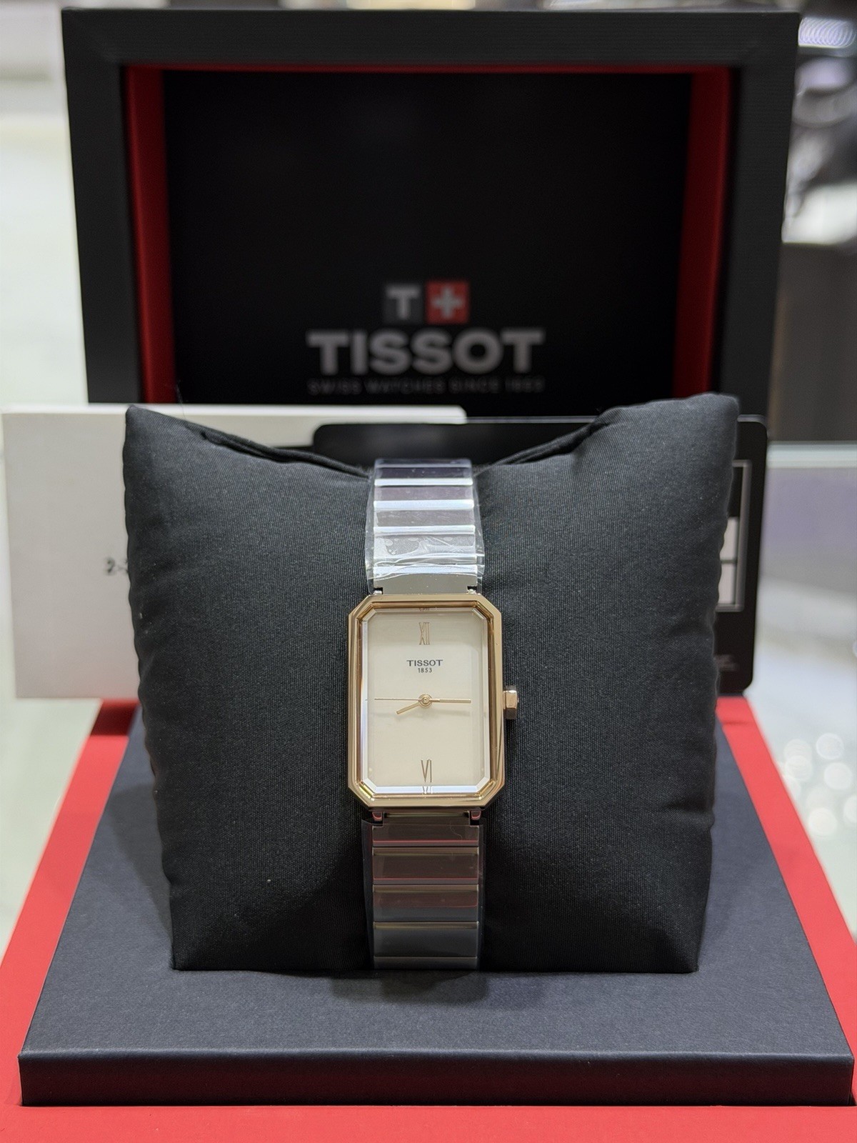New Tissot SRV Quartz White MOP Dial Watch T160.110.21.113.00