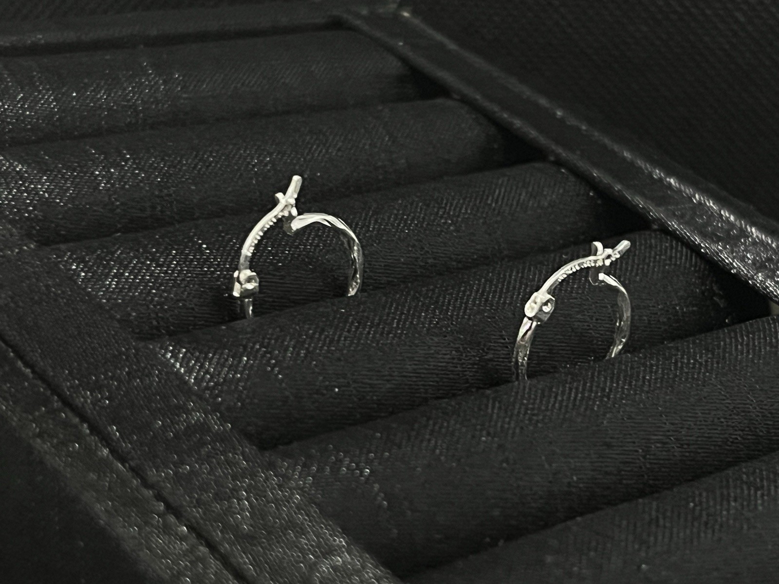 Argollas de Diseño Escultórico en Plata 925, 925 Sterling Silver Hoop Earrings