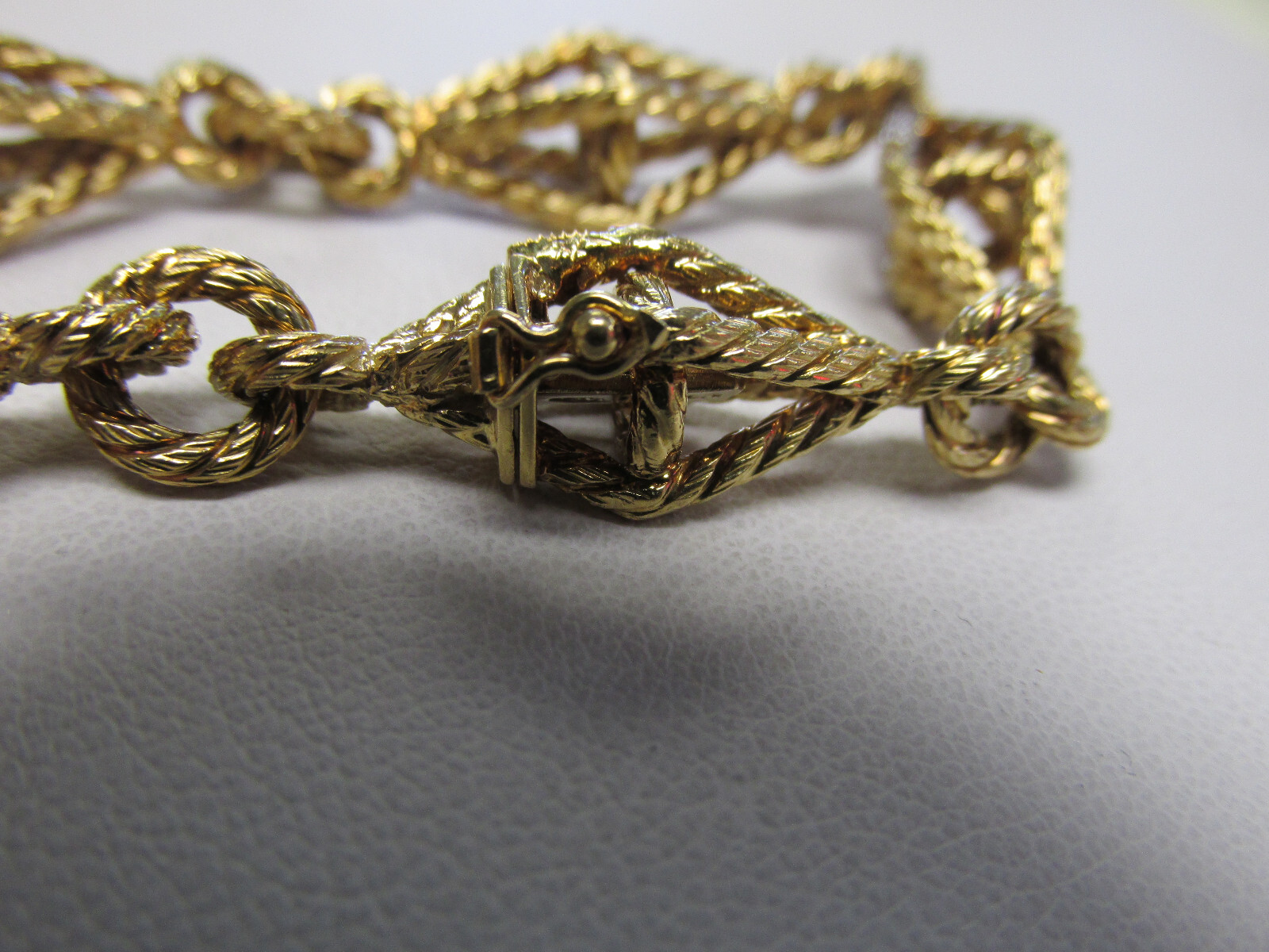 Unique Heavy Duty 18k Gold Chain Link Bracelet 8.25 inch Italy MAKE OFFER