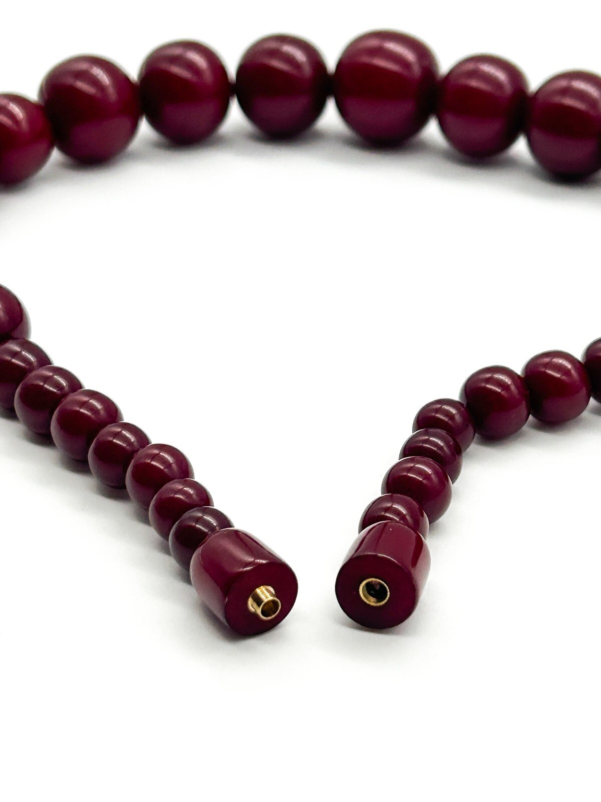 Vintage Graduated Burgundy Red Plastic Bead Necklace Hidden Screw Barrel Clasp