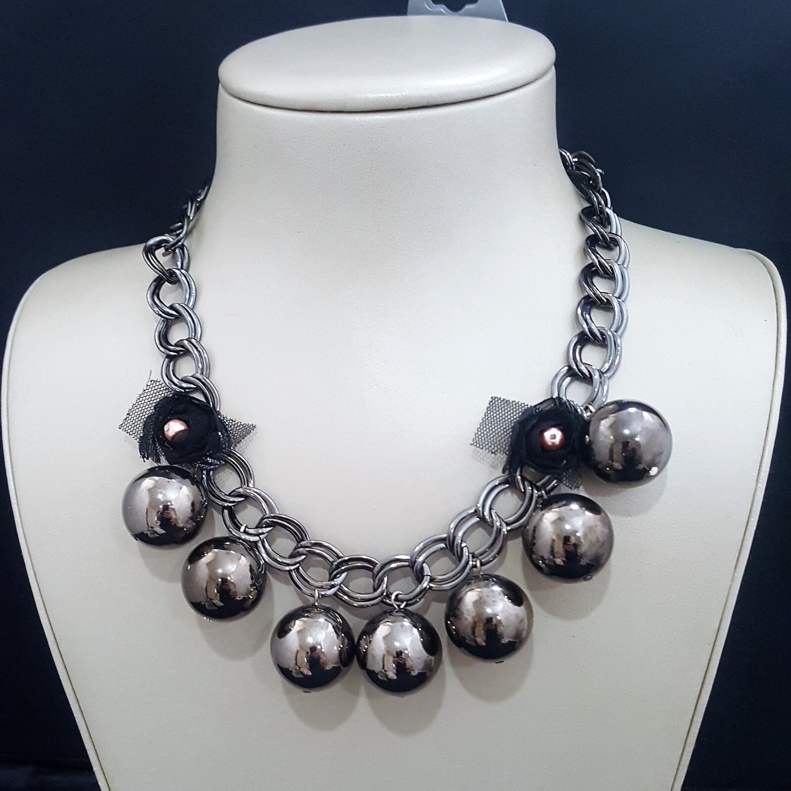 SEQUIN Women’s Statement Necklace Gunmetal Plated Flower Necklace NWT