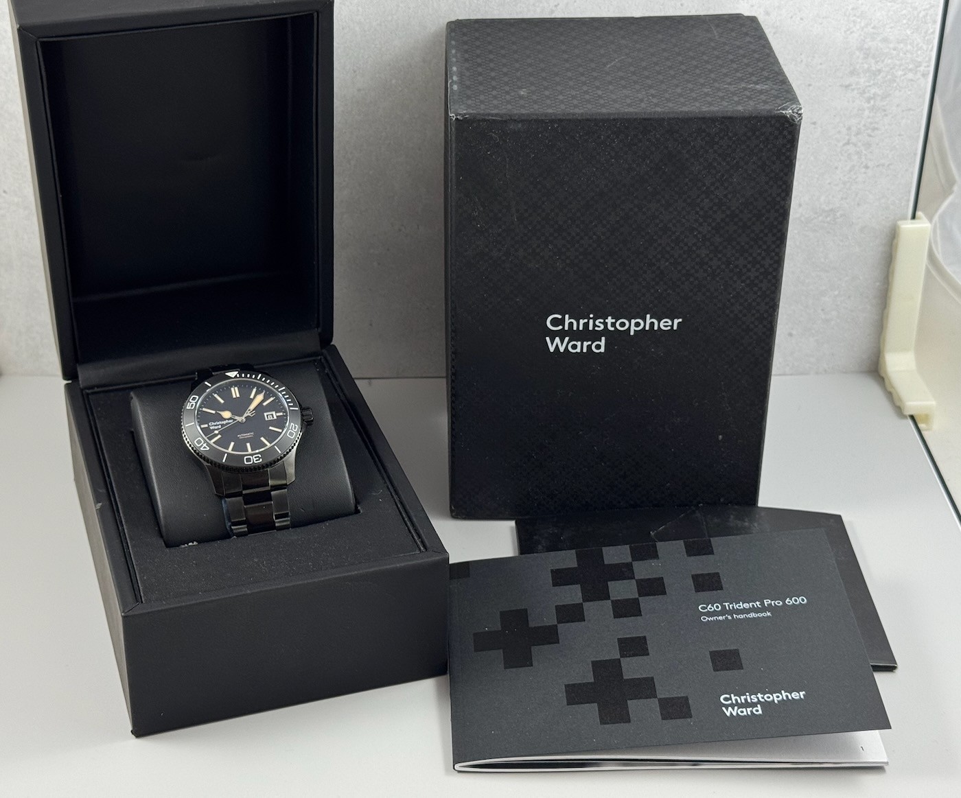 C60 Trident Pro 600 Vintage – Black PVD – 43mm – Christopher Ward
