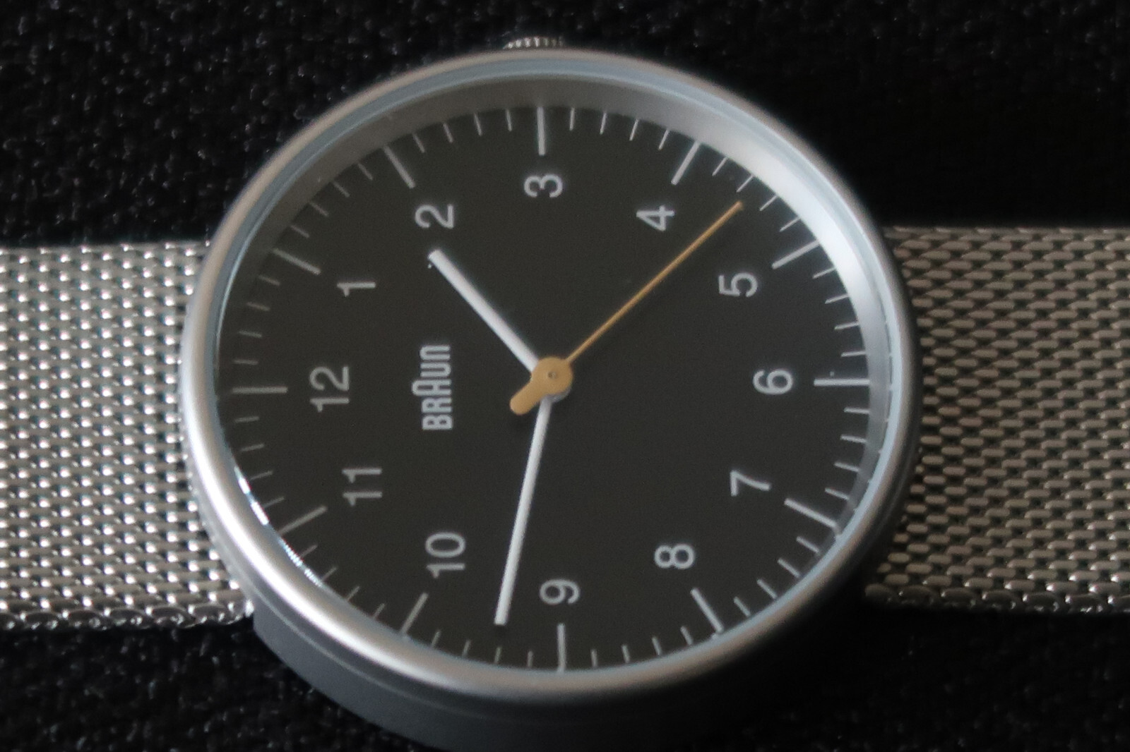 BRAUN BN0021 QUARTZ WATCH BLACK AND WHITE DIAL STEEL SHARK MESH STRAP A CLASSIC