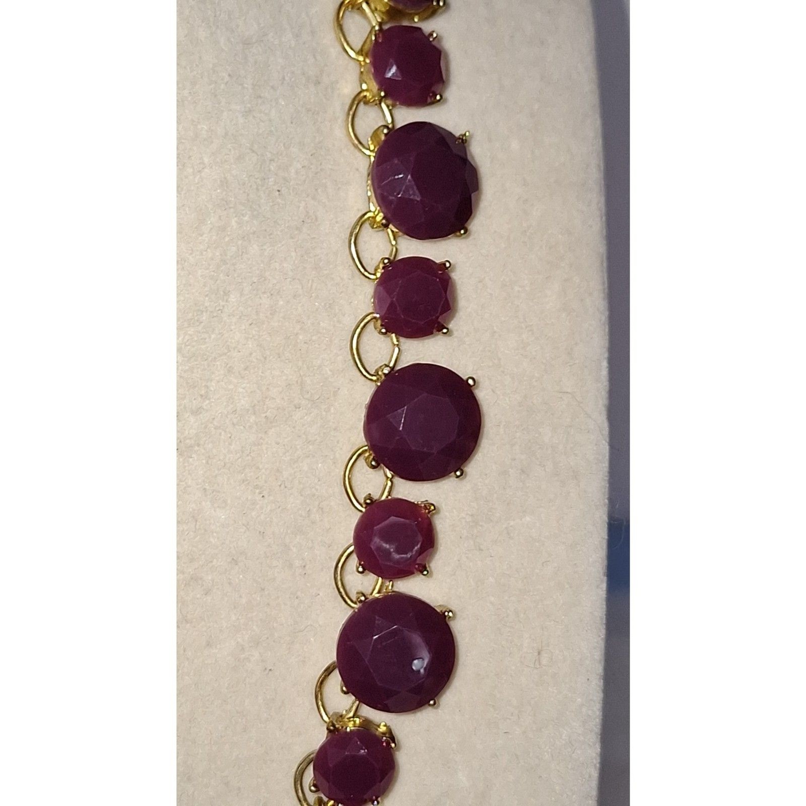 A Purple Glass Rhinestone Necklace Faceted Gold Tone Elegant Quiet Luxury