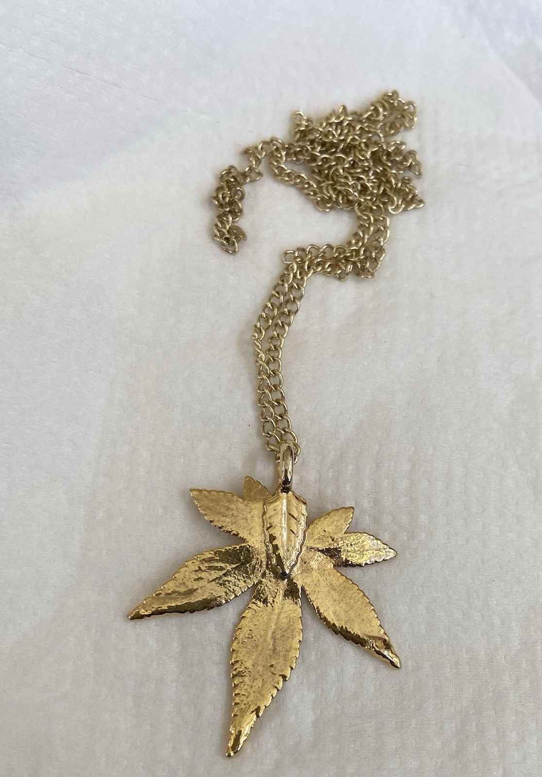 10kt Yellow Gold Cannabis Marijuana Weed Pot Sweet Leaf Charm Pendant Vintage
