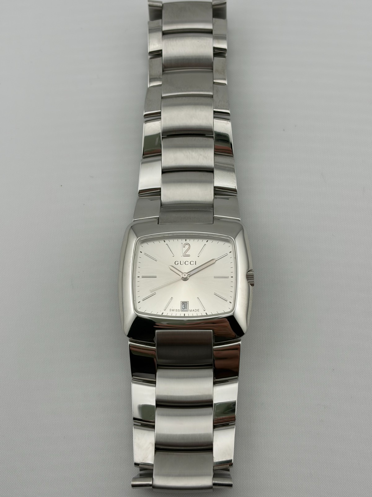 **LAST ONE- BRAND NEW, DISCONTINUED DESIGN – GUCCI 8500M Silver Swiss-Made Watch