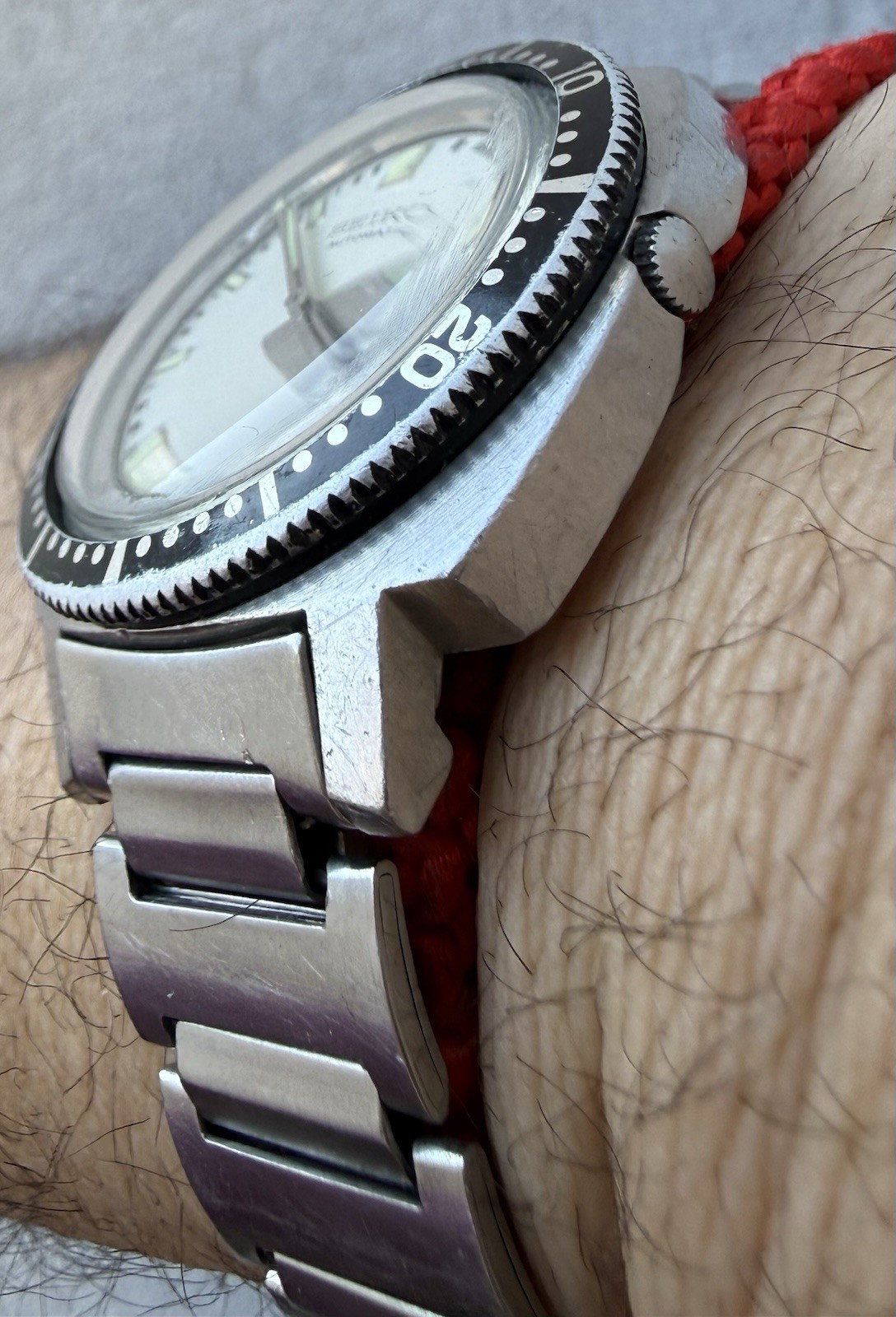 1973 Seiko 7005-8052 “Poor Man’s Diver” Automatic Vintage Diver Watch White