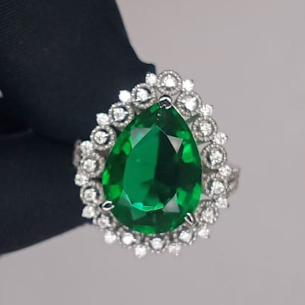 7.80Crt Pear Cut Natural Emerald and Diamond Wedding Ring 18K White Gold Plated