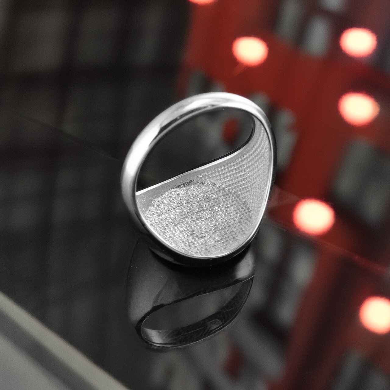 Sterling Silver Fleur-de-Lis Round Signet Ring Textured Medieval Emblem Polished