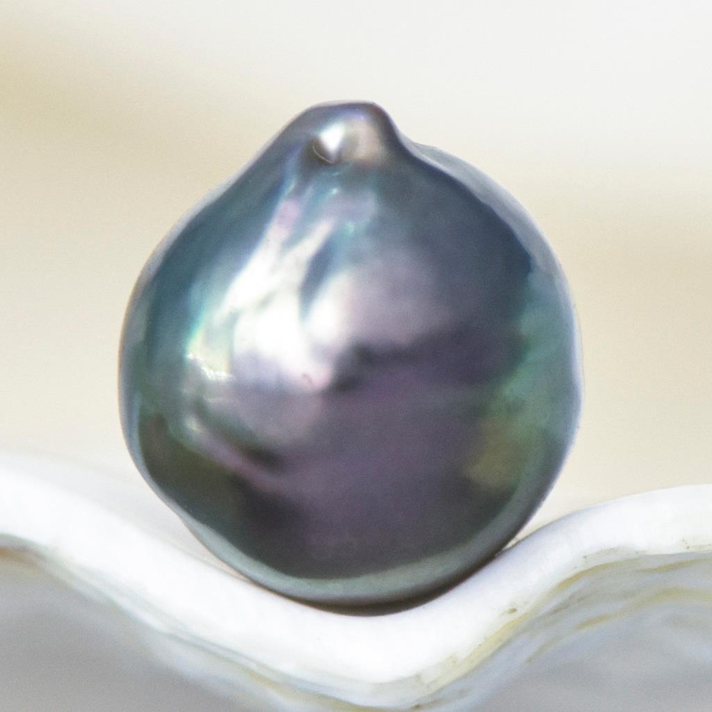 5.45 cts Tahitian South Sea Pearl 10.23mm Charcoal Black Baroque 1.09g undrilled