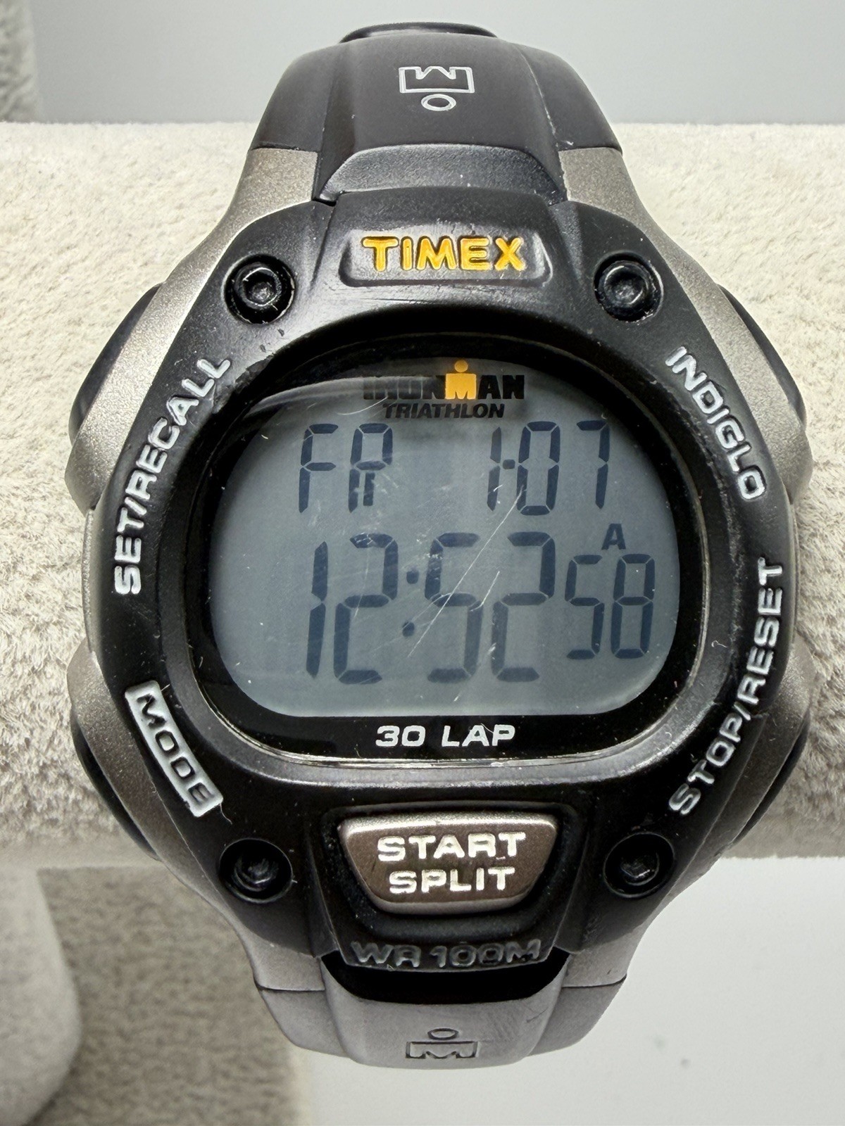 Timex 170 Mens Watch New Battery Black 2010 38MM 8.5″ 30 Lap Digital