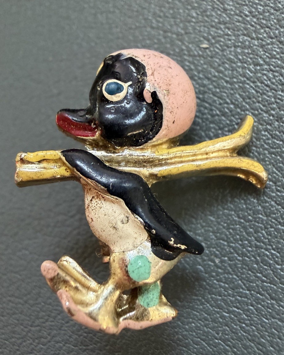 Very Vintage Woodpecker Or Duck? Pin With Skis About 1inch