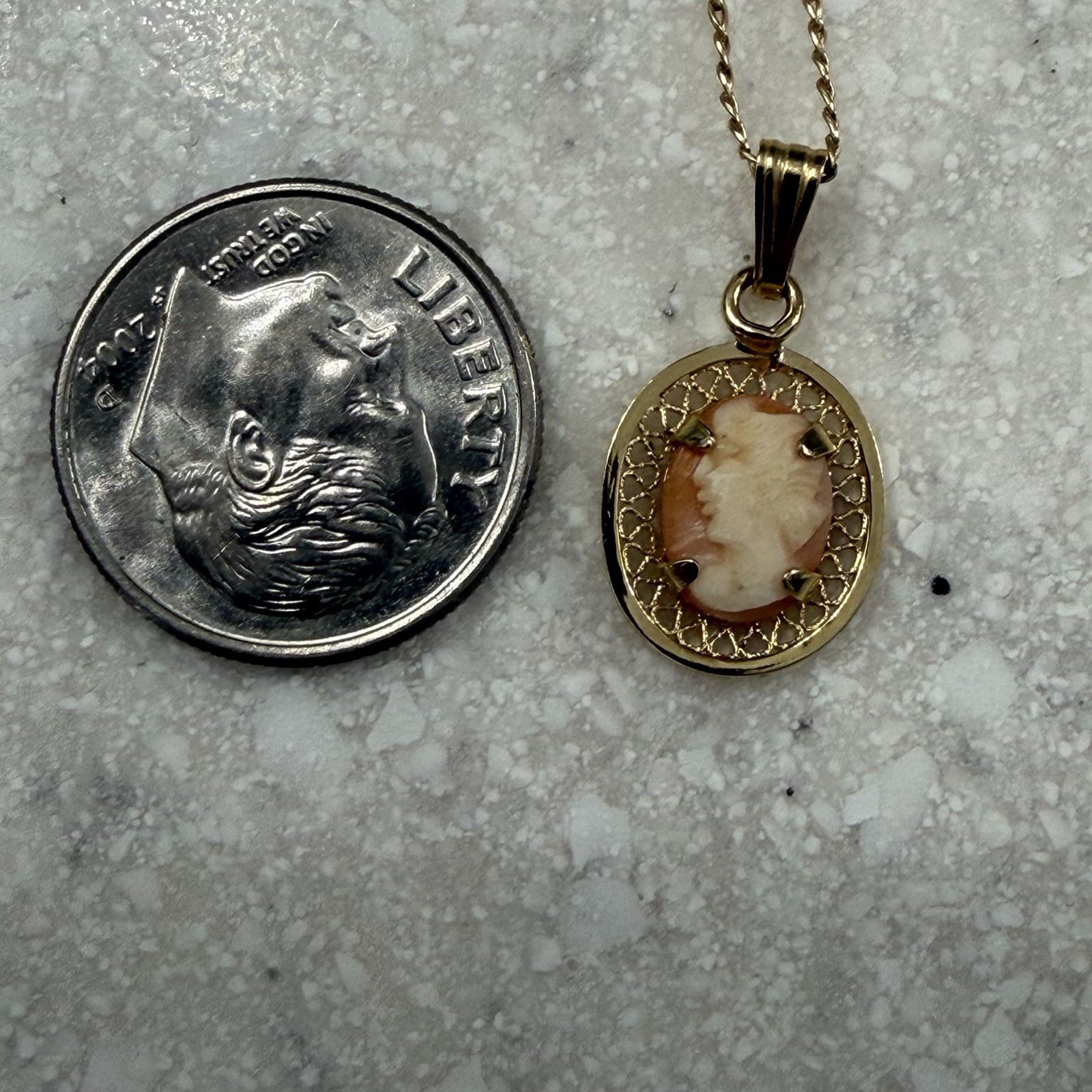 12K Gold Filled Cameo Pendant Necklace 15” Inch Cable Chain Carved Shell Vintage