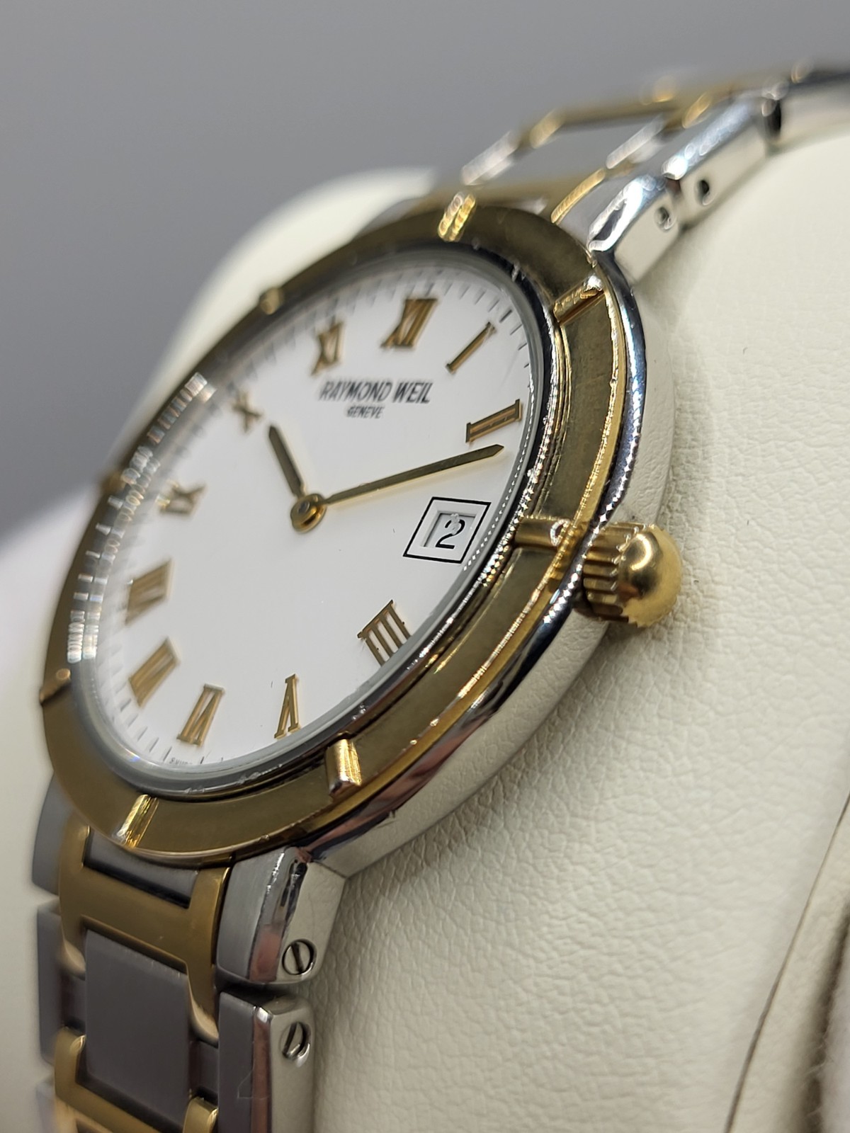 RARE [N. MINT] 35mm Raymond Weil 8800 Swiss Men’s 18k Gold Bezel Watch 8.25″