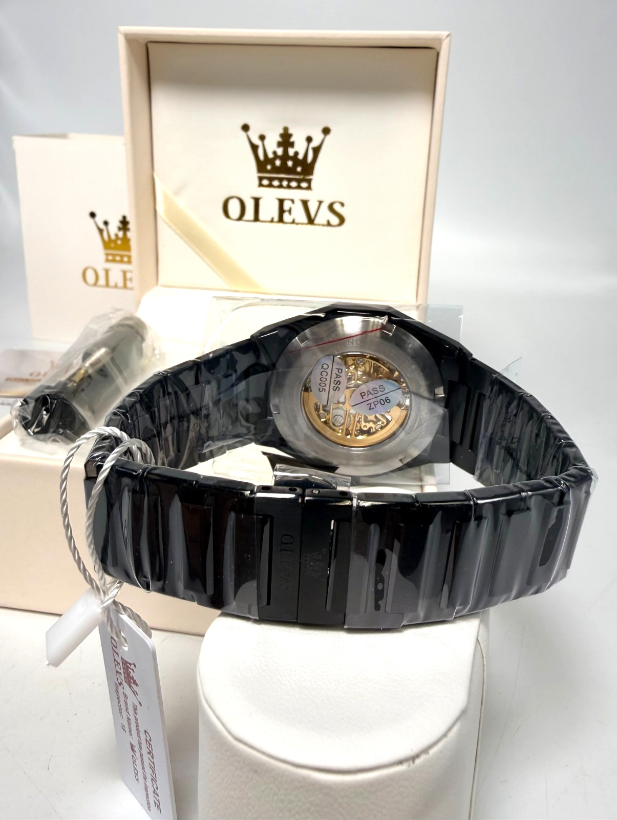 OLEVS Men Automatic Skeleton Mechanical Watch – Black / Gold *NEW IN GIFT BOX*