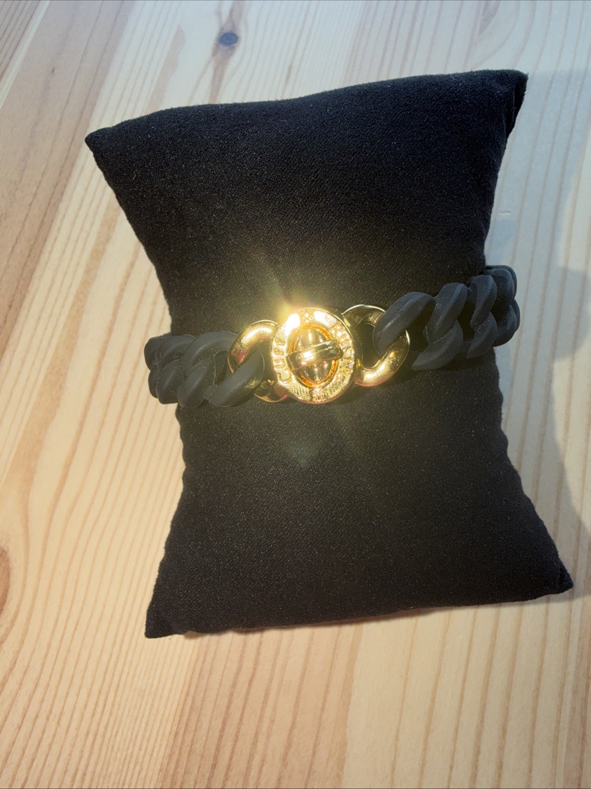 Rustic Cuff Gold Tone Logo Turn Lock BLACK Silicone Stretch Mock Chain Bracelet