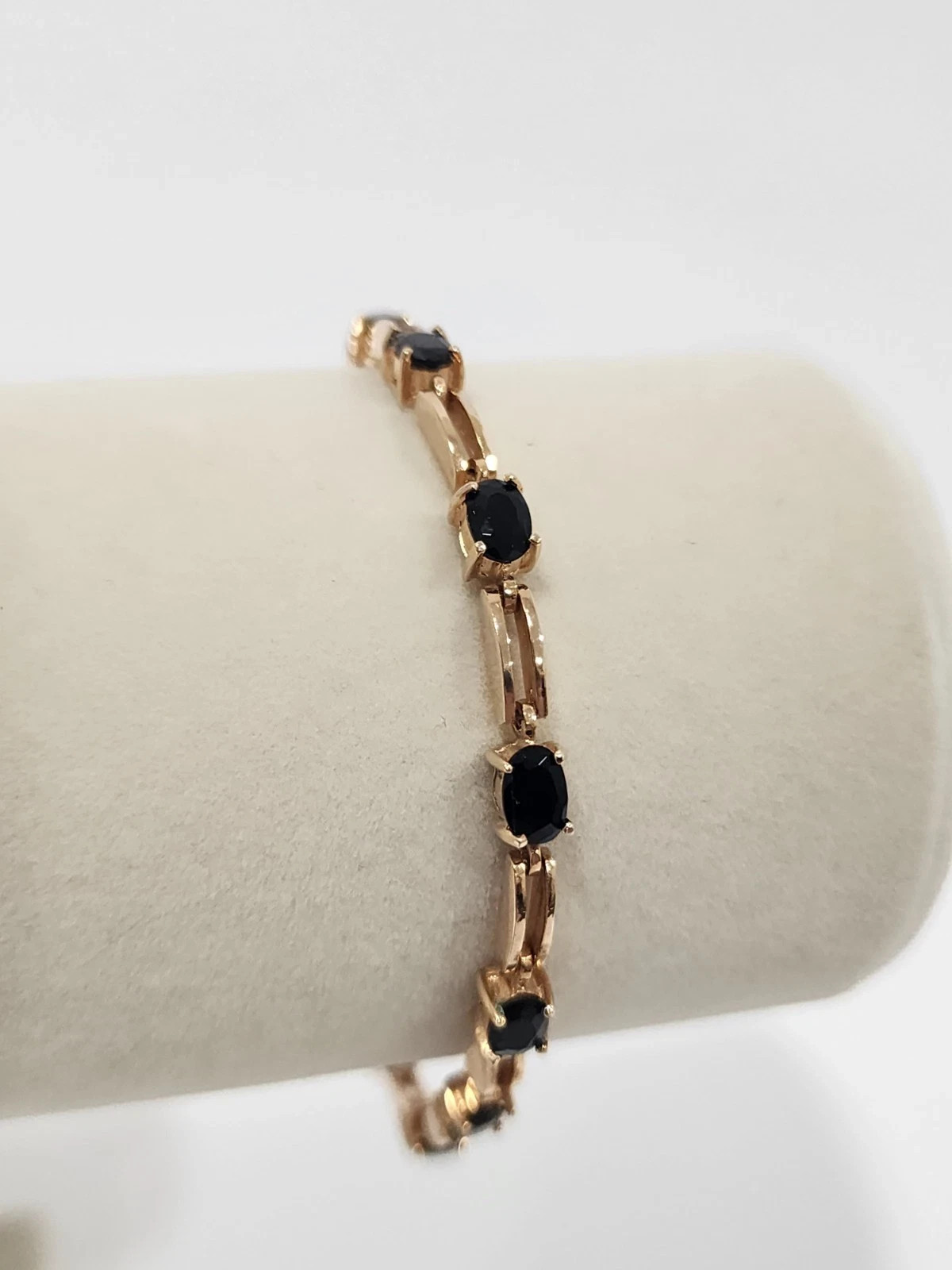 4.1Ct Oval Lab-Created Black Onyx Women’s Tennis Bracelet 14K Yellow Gold Plated