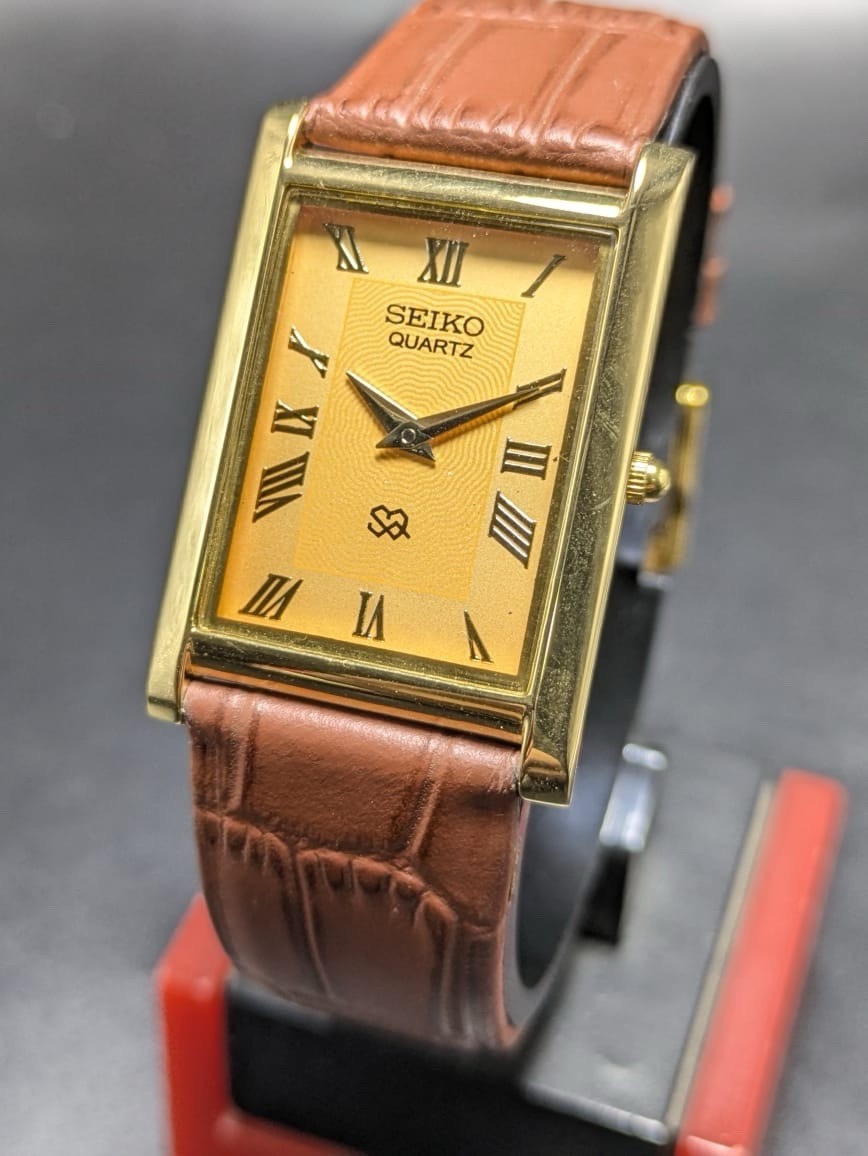 Seiko Quartz Rectangular Green Dial Black Band Roman Numerals Men’s Watch