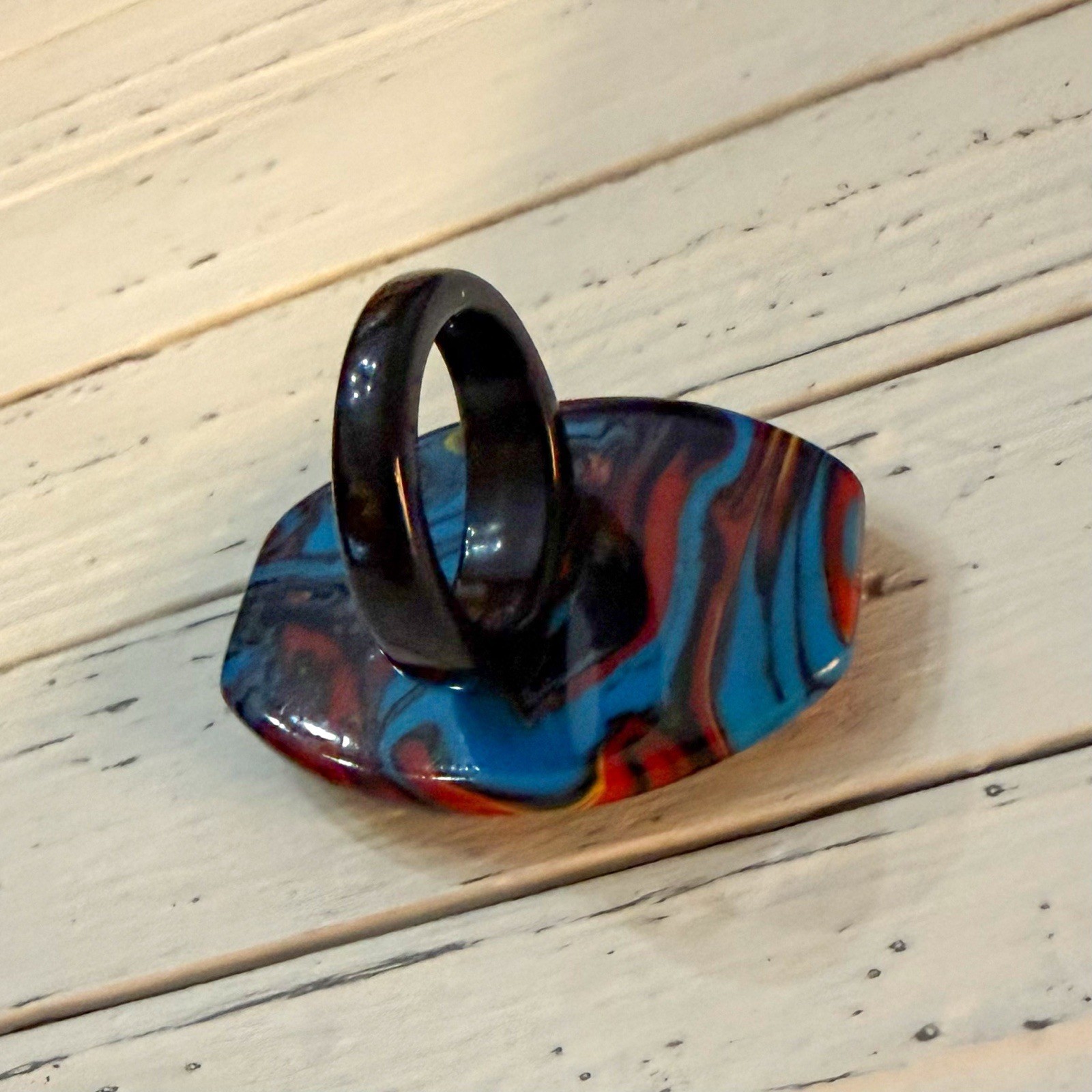 Vintage Plastic Multicolor Swirl Chunky Ring Turquoise Red Black Yellow Size 6.5