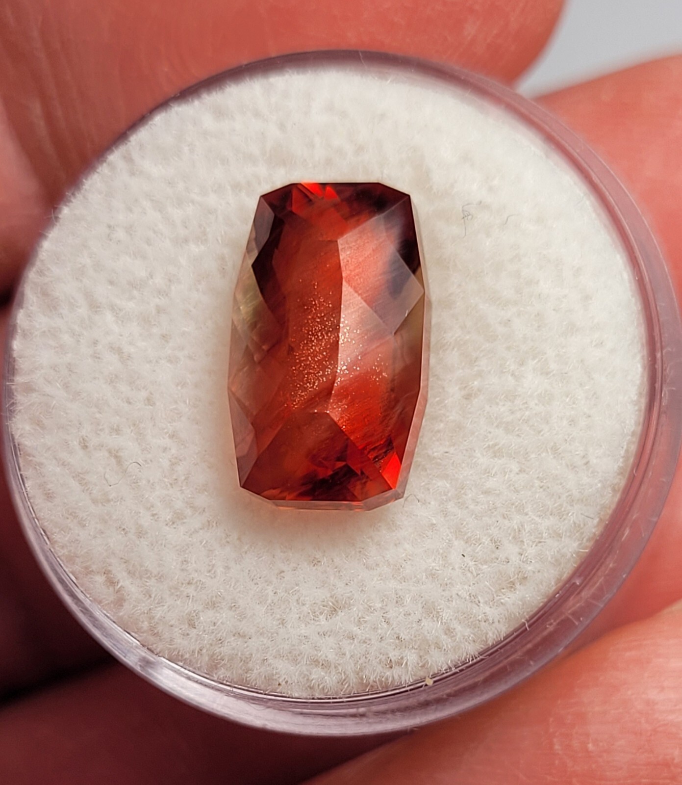 Oregon sunstone: custom cut cushion shape gemstone 7.1 cts