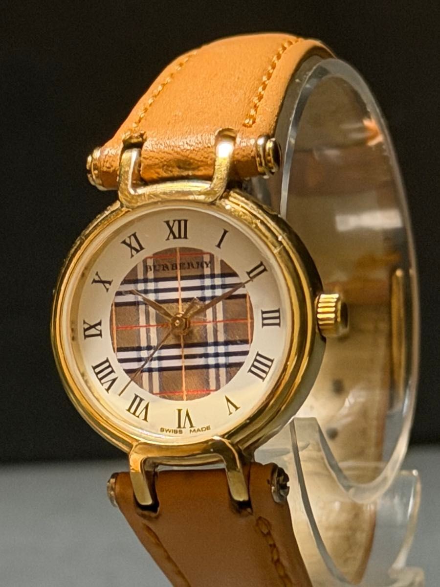 Super Stylish Good Condition Burberry White Brown Dial Ladies Watch in Good Work