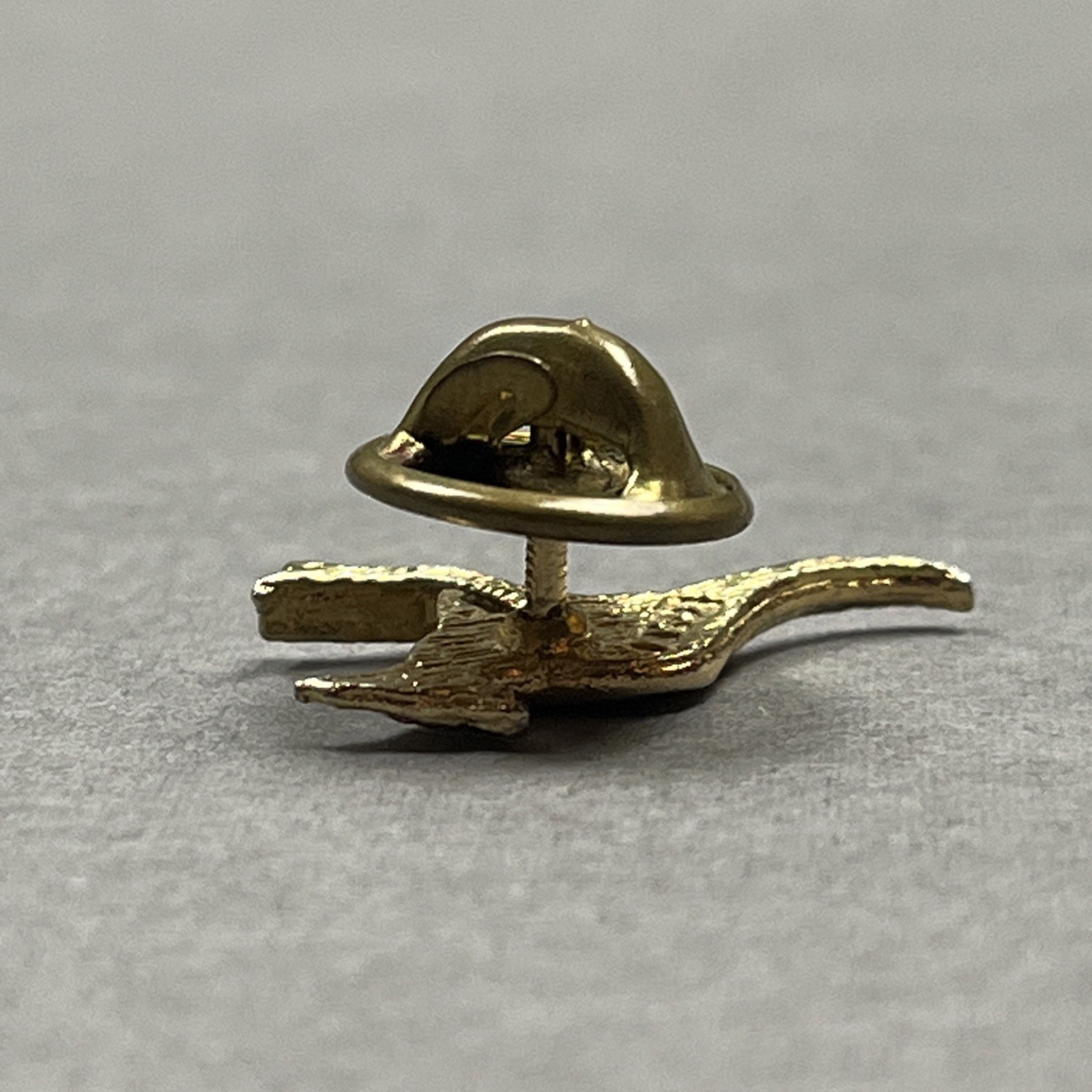 Vtg Gold Tone Kangaroo Lapel Hat Bag Jacket Pin Signed Korea