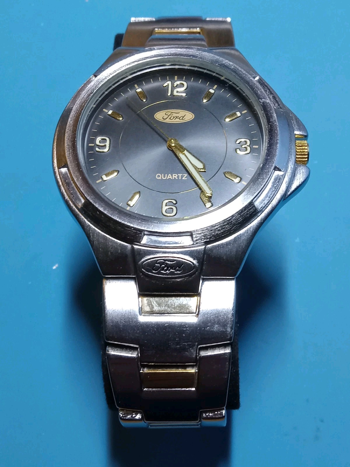 FORD MENS 41.5mm Swiss Luminous WATCH Official Licensed product SS Bracelet New