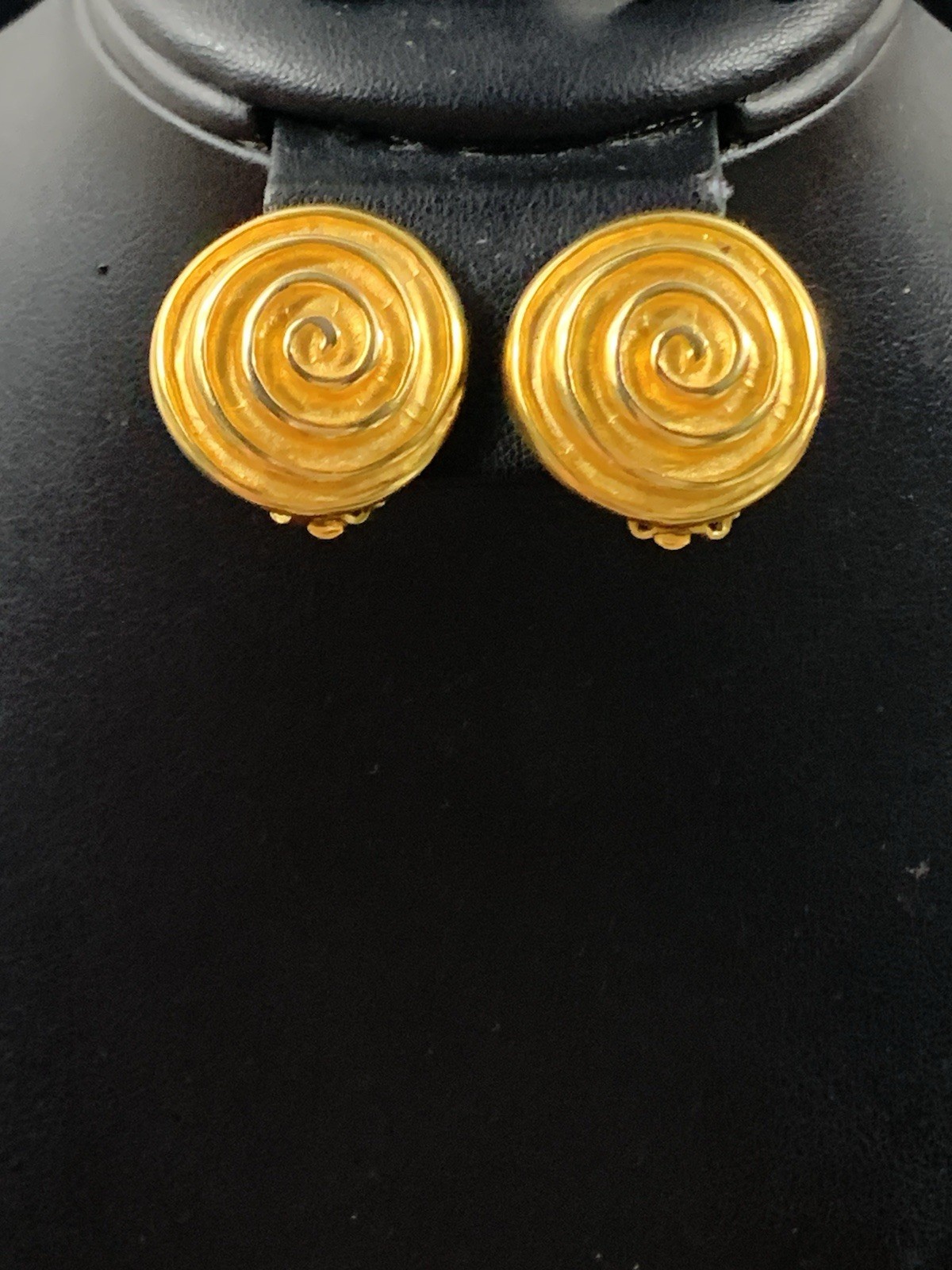 Robert Lee Morris Gold Plated Spiral Round Clip On Earrings Designer Signed A1