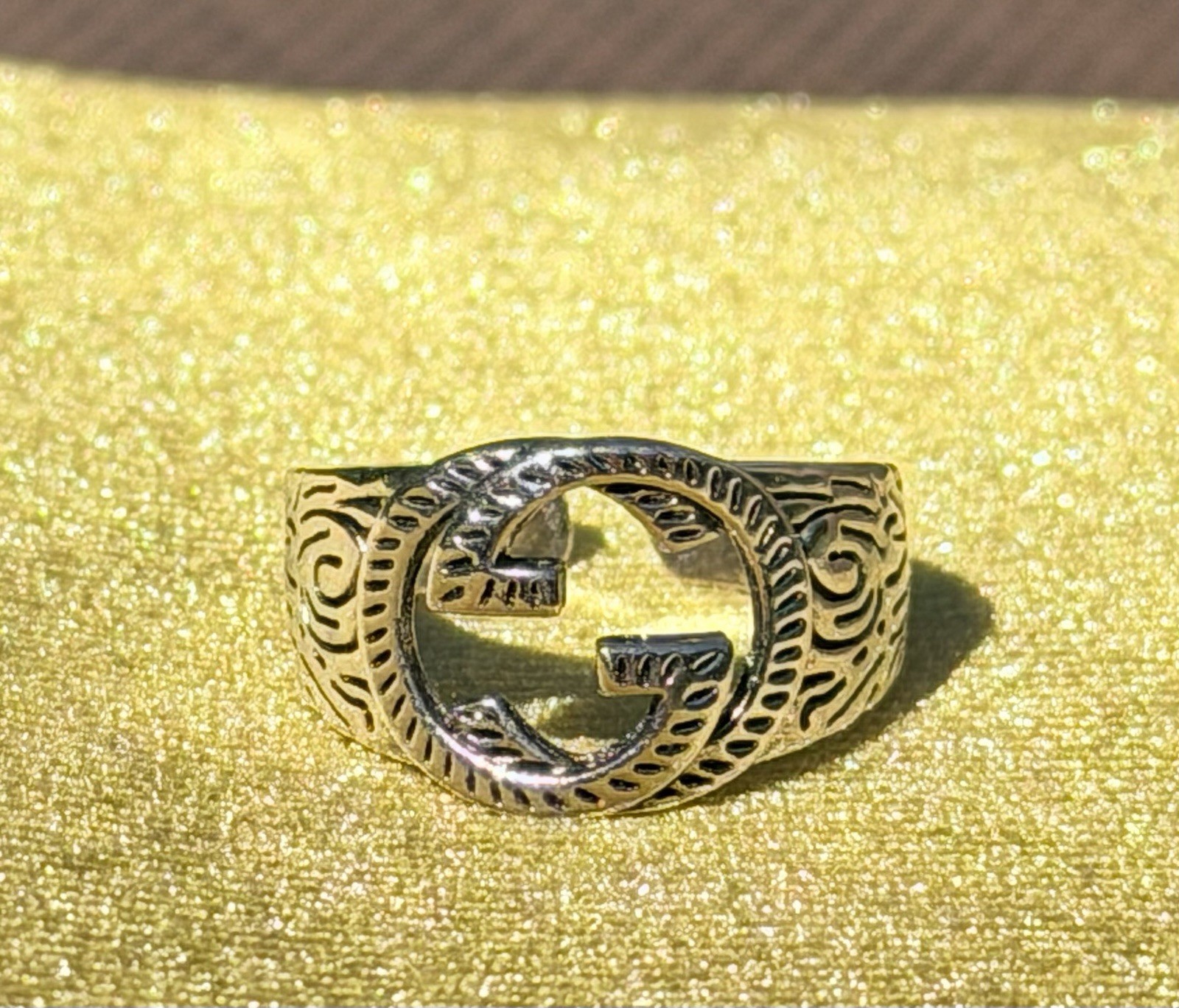 Adjustable Silver .925 Interlocking G’s Style Ring W/Paisley Style Sides 3.9g