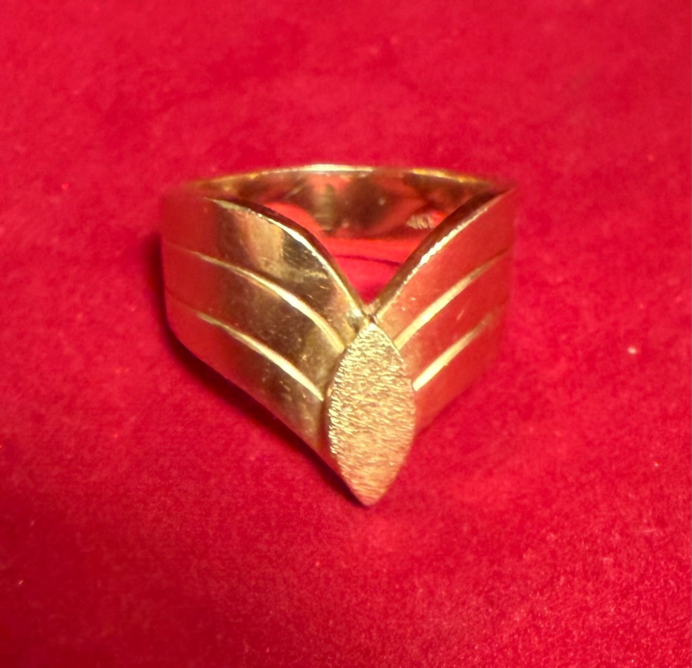 14K Gold 8.8 Grams Woman’s Ring W/Raised Mounting for Center Stone Custom Made