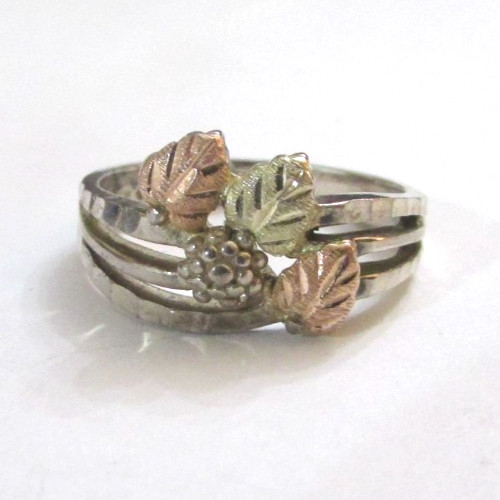 LANDSTROM’S BLACK HILLS GOLD & STERLING SILVER LEAVES TRIO RING SZ 9