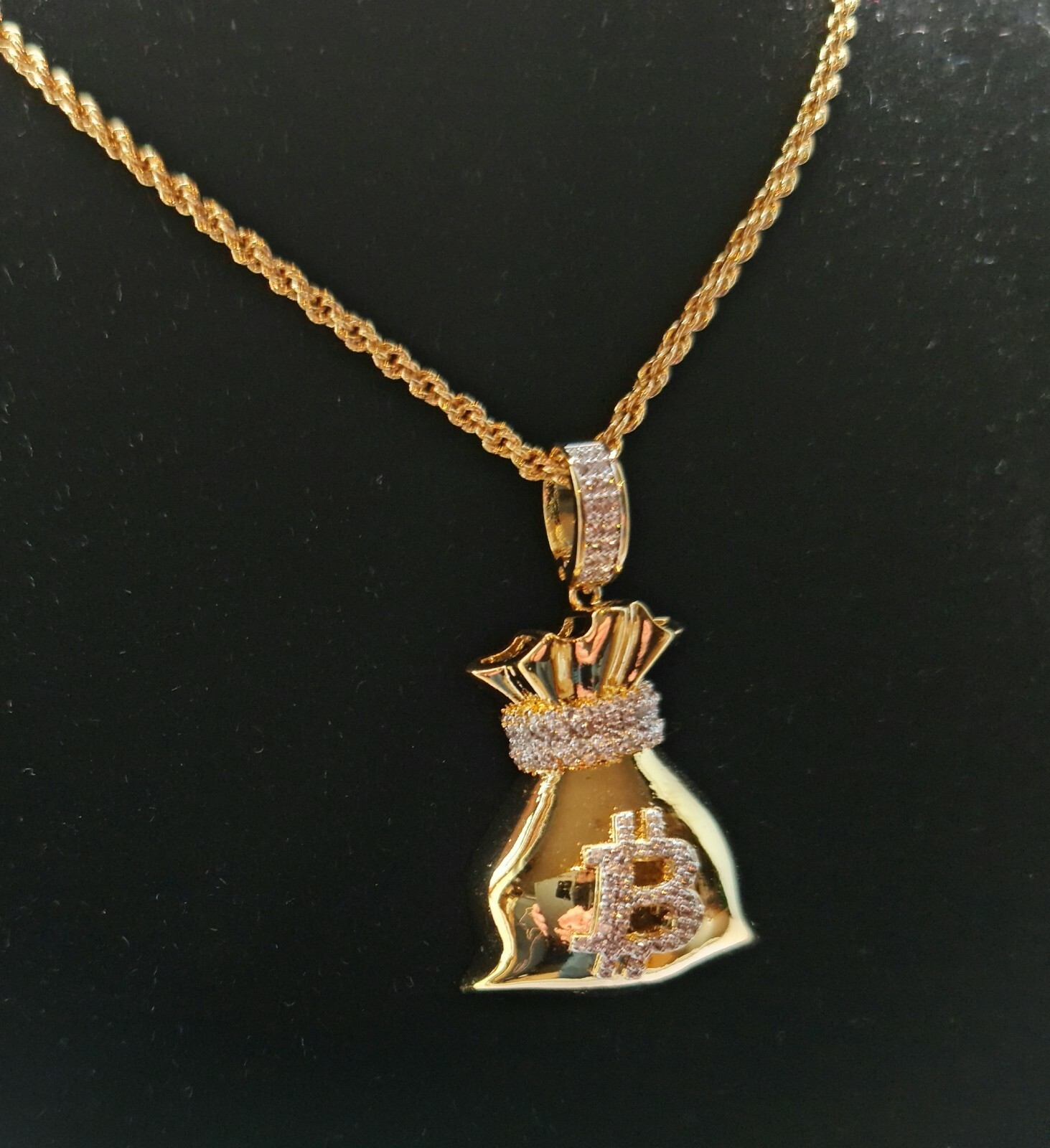 Bitcoin Cryptocurrency Pendant Necklace Gold Plated – Bitcoin B Sack with Zircon
