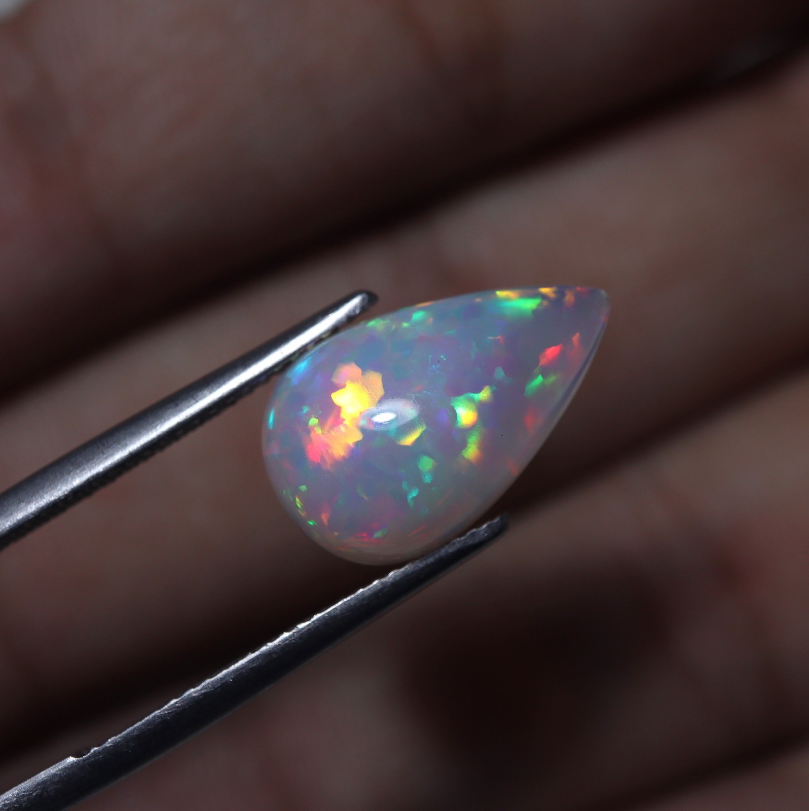 4.2 Cts 16.5×10.2 MM Real AAA Green Red Yellow Fire Ethiopian White Opal Pear