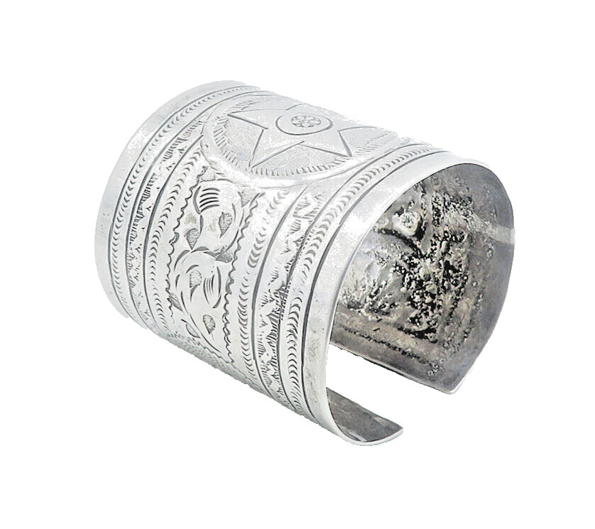 Solid Silver Vintage Antique Etched Star Pattern Cuff Bracelet BT3372