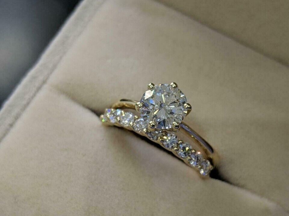 2.50Ct Round Cut Lab Created Diamond Wedding 14Ct Yellow Gold Finish Ring Set