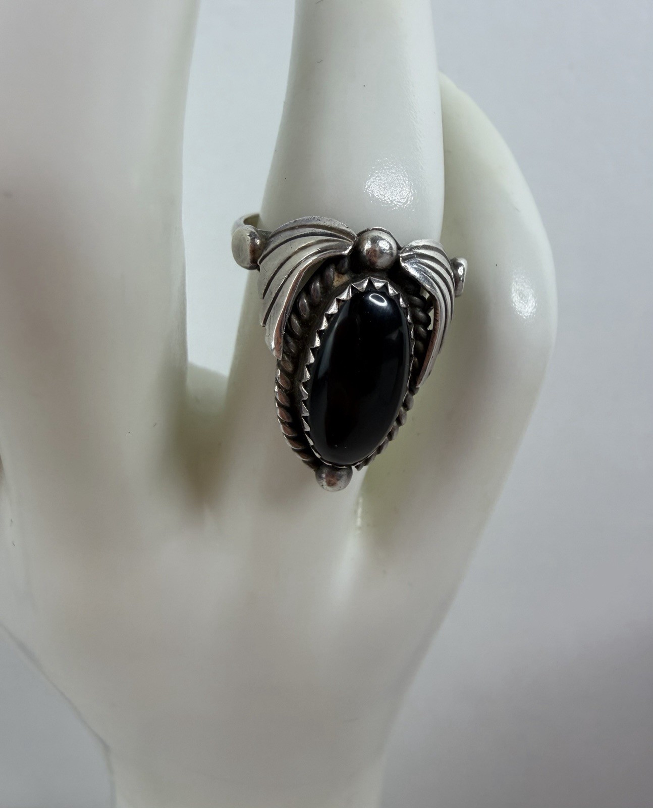 Sterling Silver Native American Black Onyx Ring Size 5.75 Not Signed