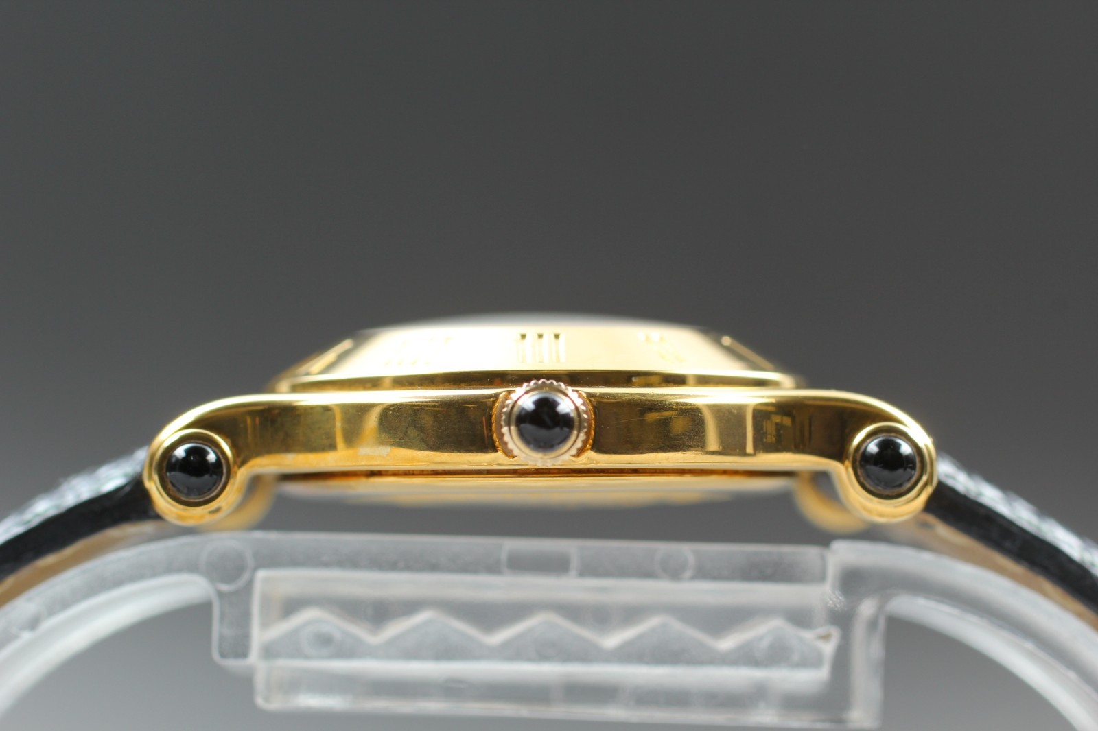 【EXC+++++】 Gucci 6500L Gold Plate Black Dial Lady’s Quartz Watch from JAPAN