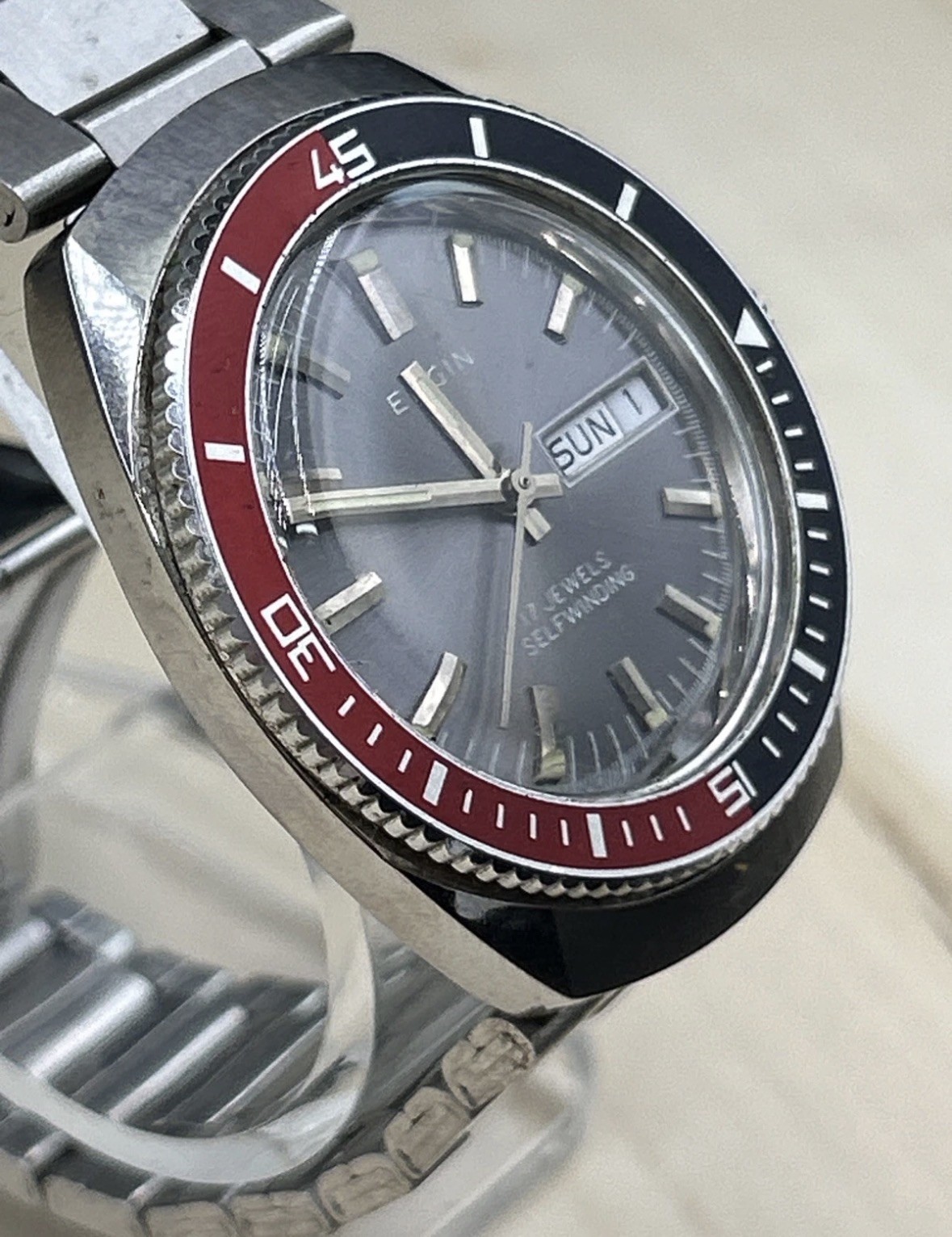 Elgin Skindiver Pepsi Bezel. Serviced! Excellent condition ETA 2879 OEM bracelet