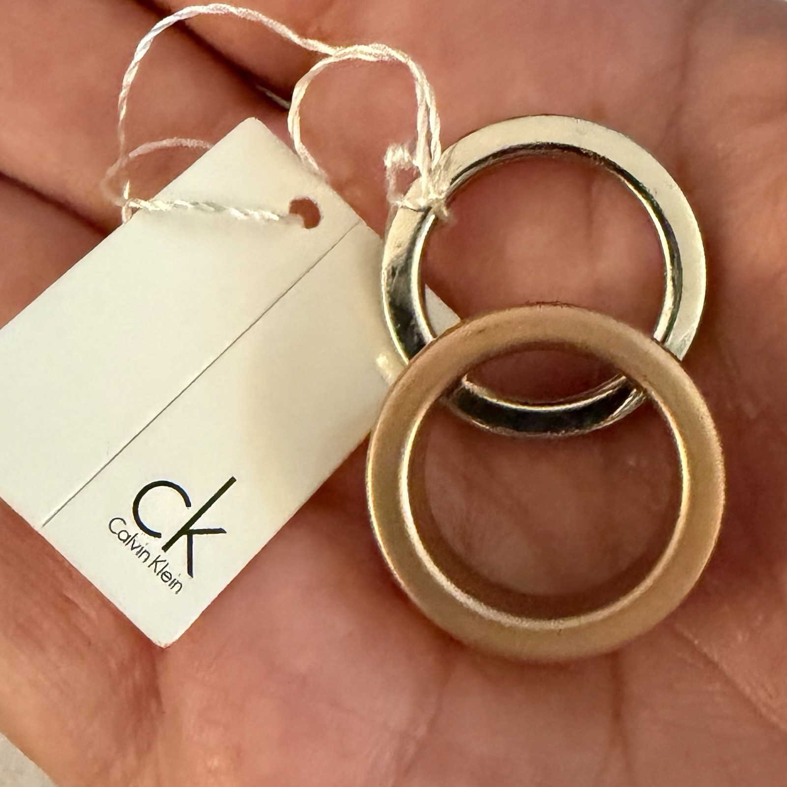NIB Calvin Klein Two-Tone Interlocking Band Ring – Silver & Rose Gold Steel Sz 6