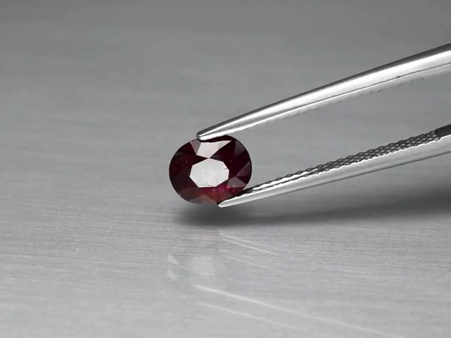 RUBY 1.31 ct Red Oval 6.5×5.4×4.3 mm Natural Untreated Unheated from Madagascar