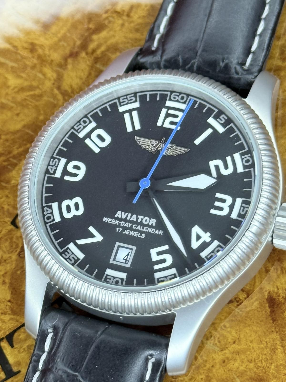 Aviator Watch Mechanical Soviet USSR Pilot Military Calendar Day Raketa Vintage