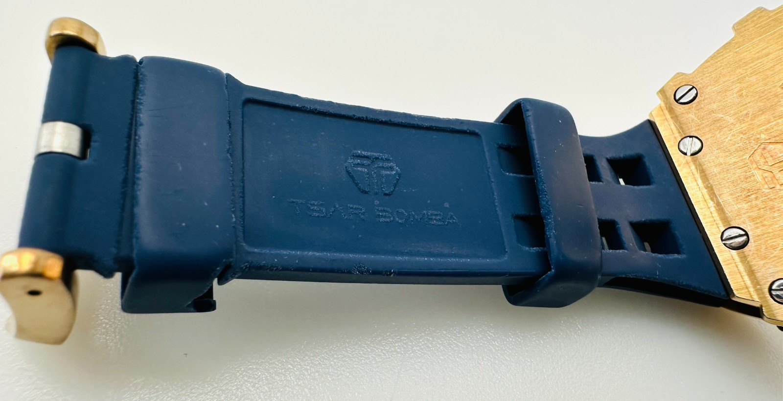TSAR BOMBA TB8204Q Men’s Watch Blue Band #178