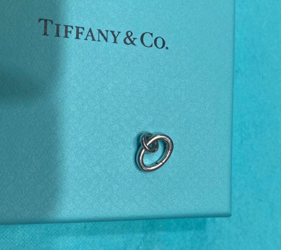 Tiffany Oval Clasping Link Jump Ring Charm or Bracelet Necklace Extender Length