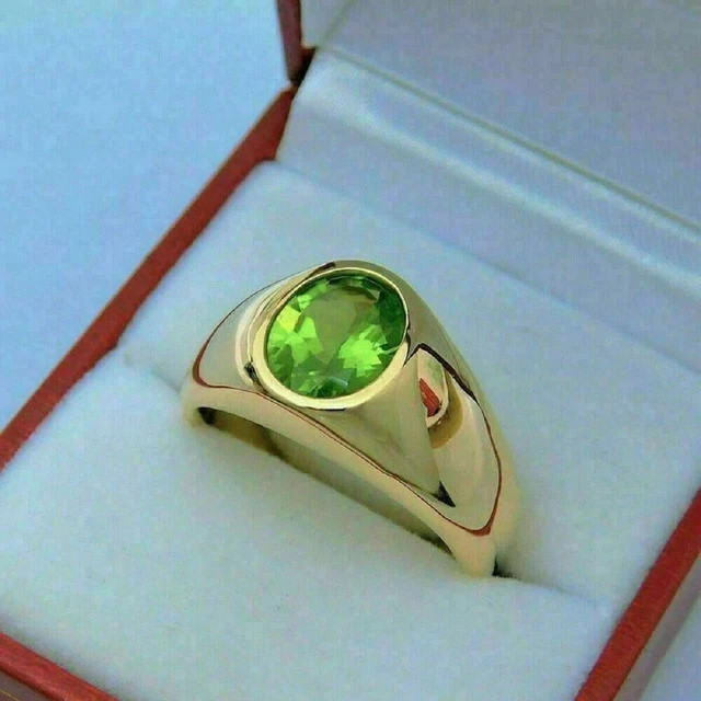 2 Ct Oval Cut Peridot Solitaire Men’s Wedding Band Ring 14k Yellow Gold Finish