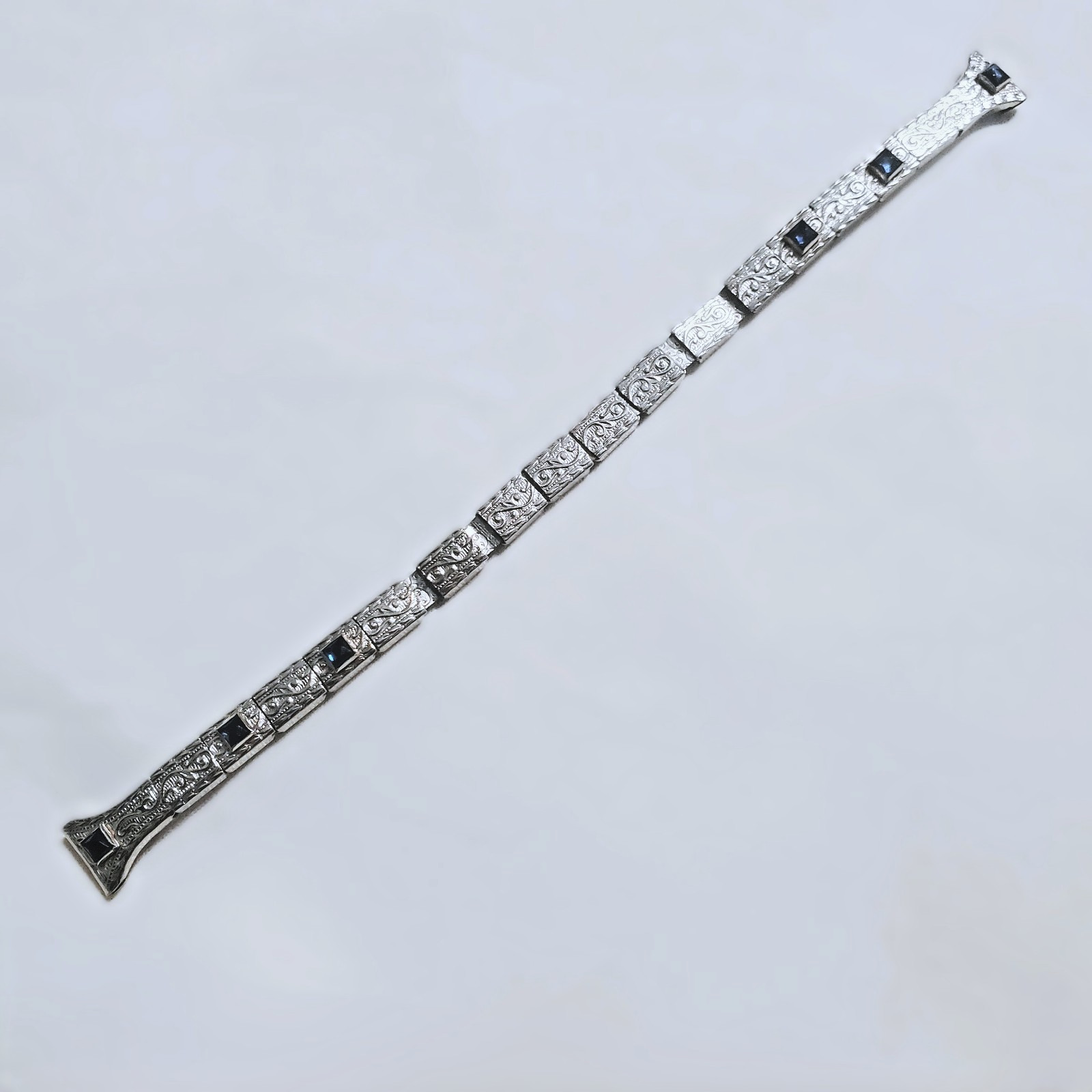 LADIES WATCH BAND -LUSTERN WRISTACRAT-SAPPIRE BLUE STONES & WHITE 12K GF – 1920s
