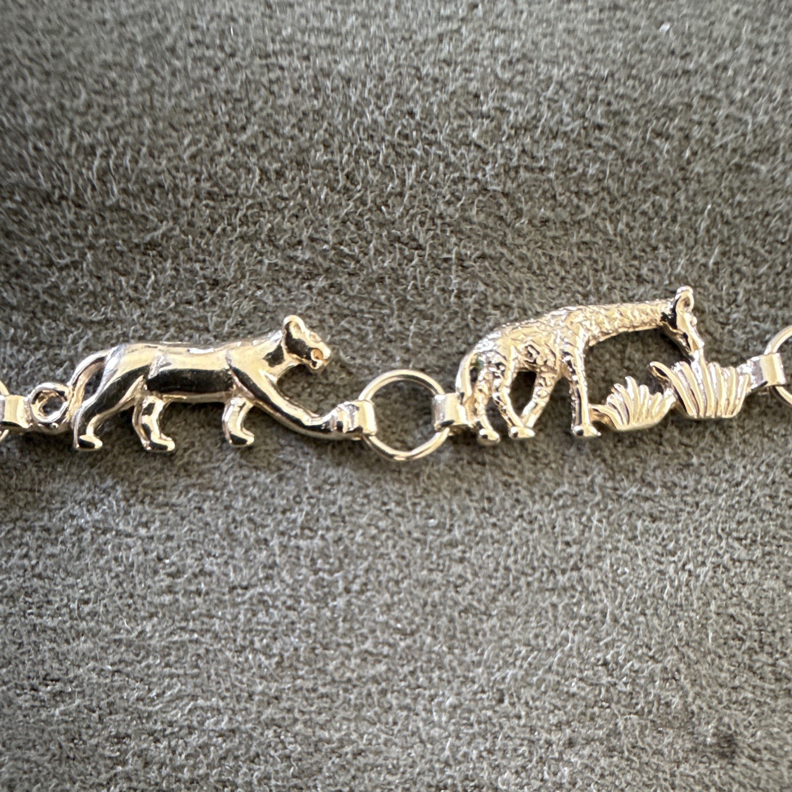10K Yellow Gold Noah’s Ark Animal Bracelet 7 1/2 inches Lobster Claw Excellent